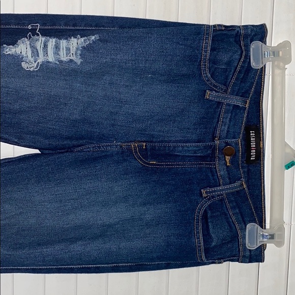 Jeans - Picture 3 of 5